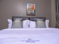 Malaikanzi Apartments Hotels in Namulanda
