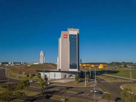 Ibis Guarapuava Отели в г. Гуарапуава