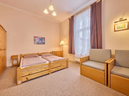 Stříbrný Pramen Отели в г. Янске-Лазне