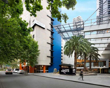 Mercure Melbourne Southbank Hotels in Southbank
