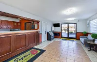 Super 8 by Wyndham Johnson City - breakfast