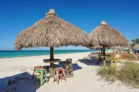 Seahorse Suite 1 Bedroom Villa by RedAwning