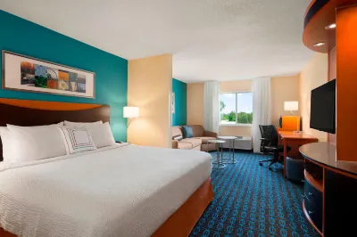 Fairfield Inn & Suites Lansing West Hôtels à : Waverly