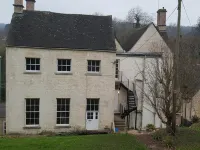Grigshot Apartment Hotels in Rodborough
