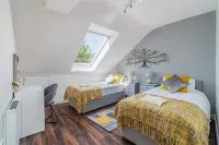 Beautiful Flat Town Centre 55 Inch Smart TV + Netflix Hotels in Andover