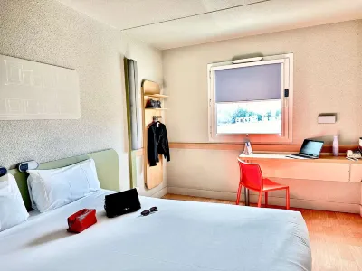 Ibis Budget Madrid Alcorcon Móstoles Hotels near Centro Comercial Parque Oeste