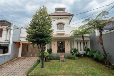Pasteur Beautiful Luxurious House