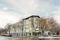 B&B Hotel Bonn-City Các khách sạn gần Beethoven-Denkmal