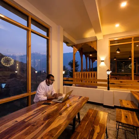 Zostel Dobhi, Manali