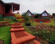 Holygram Krushi Paryatan Hotels in Kaswand