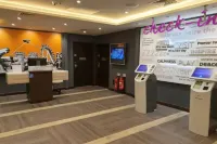 Premier Inn St Davids Hotels in Броди