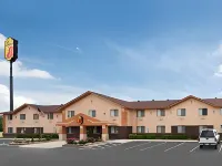 Super 8 by Wyndham Mayfield Hotels in Mayfield