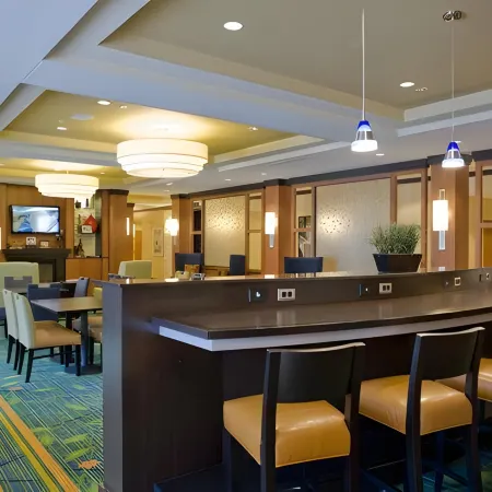 Fairfield Inn & Suites Columbus