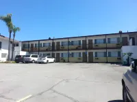 Guest Harbor Inn- Port of Los Angeles San Pedro - Parking