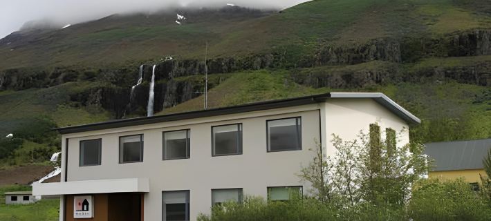 Seydisfjördur Guesthouse Hotels in Mulathing