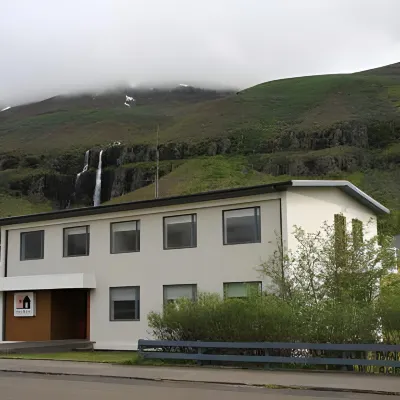Seydisfjördur Guesthouse Hotels near Seydisfjordur Church