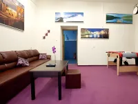 Moon Hostel Warszawa Hotels near ساحة كرزيبوسكي