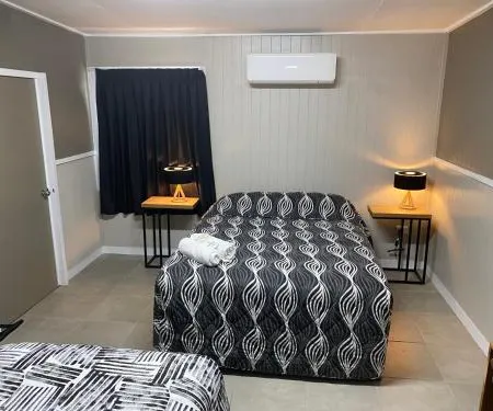 Rix Hotel Motel