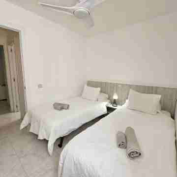 Comfortable Duplex Apartment Near the Beach. Rooms