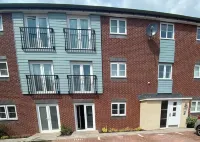 1Br-Sleeps3-Parking-Nearcitycentre-Shoppingcentre Hotels near Scott Arms Shopping Centre