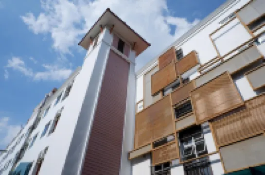 18 Coins Budget hotel