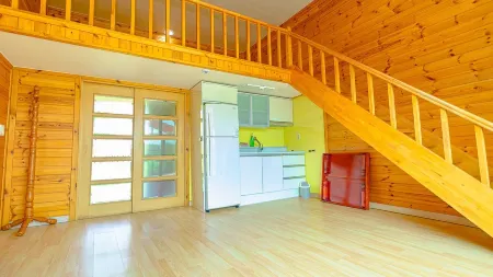 Cheorwon Sun Benest Pension Отели рядом с достопримечательностью «Водопад Самбуён»