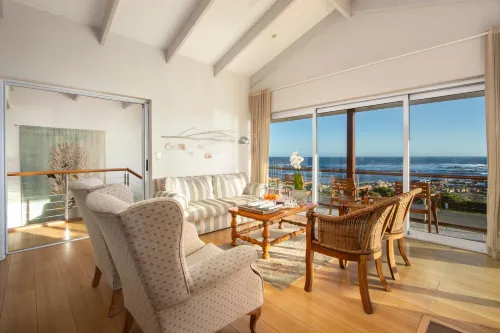 138 Marine Beachfront Guesthouse - Homestays