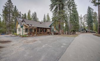 Mountain Tops Ponderosa Getaway Near Dome Rock!