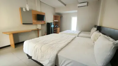 Bandengan Beach Hotel