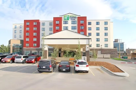 Holiday Inn Express & Suites Calgary NW - University Area Отели рядом с достопримечательностью «Университет Калгари»