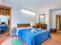 Policleto - Parking