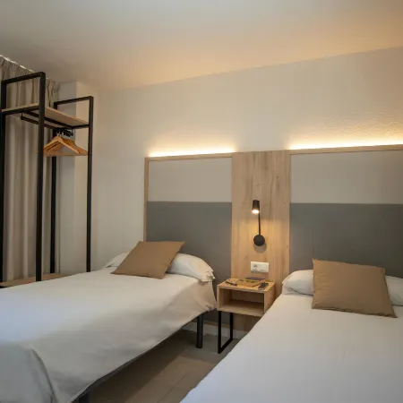 Dynastic Rooms Apartments