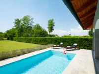Aschbacher - Swimmingpools