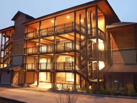 Sunrise Ridge Waterfront Resort