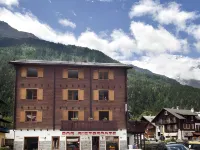 Hotel Dufour Hotel a Staffa