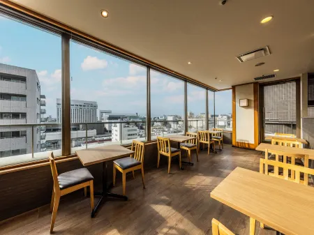 APA Hotel Himeji Eki Kita Отели рядом со станцией JR Higashi-Himeji Station