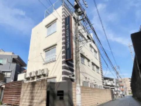 1st Step Hotel โรงแรมใกล้สถานีโอะฮานะชายะ