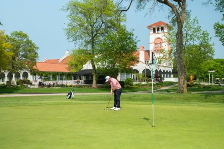 Holiday Inn Express & Suites CHICAGO - MATTESON Отели в г. Мони