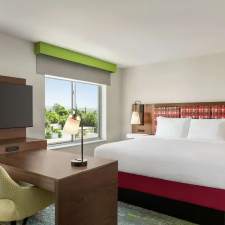 Hampton Inn & Suites Oroville
