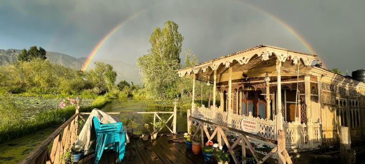 Houseboat Zaindari Palace Hotels in Srinagar