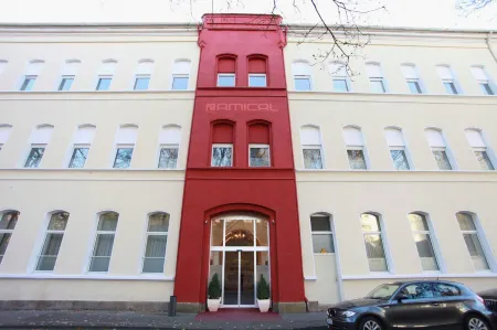 Amical Hotel Отели рядом с достопримечательностью «Тоеллетурм»