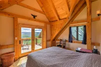 Naples Cabin w/ Lake Views & Wraparound Deck! - Maalaistalo