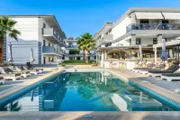 Akritas Hotel Pefkochori - Swimmingpools