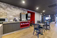 SPOT X Hotel Tampa - Wesley Chapel by The Red Collection - Morgenmad