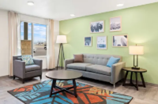 Woodspring Suites Denver Commerce City
