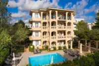 Apartamentos Sinfony - piscina