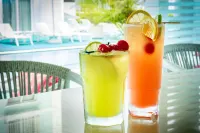 Courtyard Nassau Downtown/Junkanoo Beach - Bars