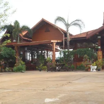 Mekong Paradise Resort