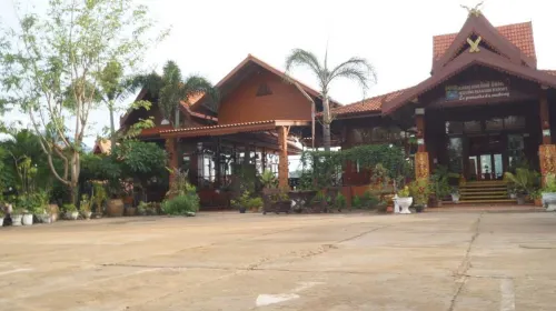 Mekong Paradise Resort Hotels in Pakse
