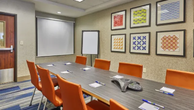 Holiday Inn Express & Suites MEDFORD-CENTRAL POINT by IHG